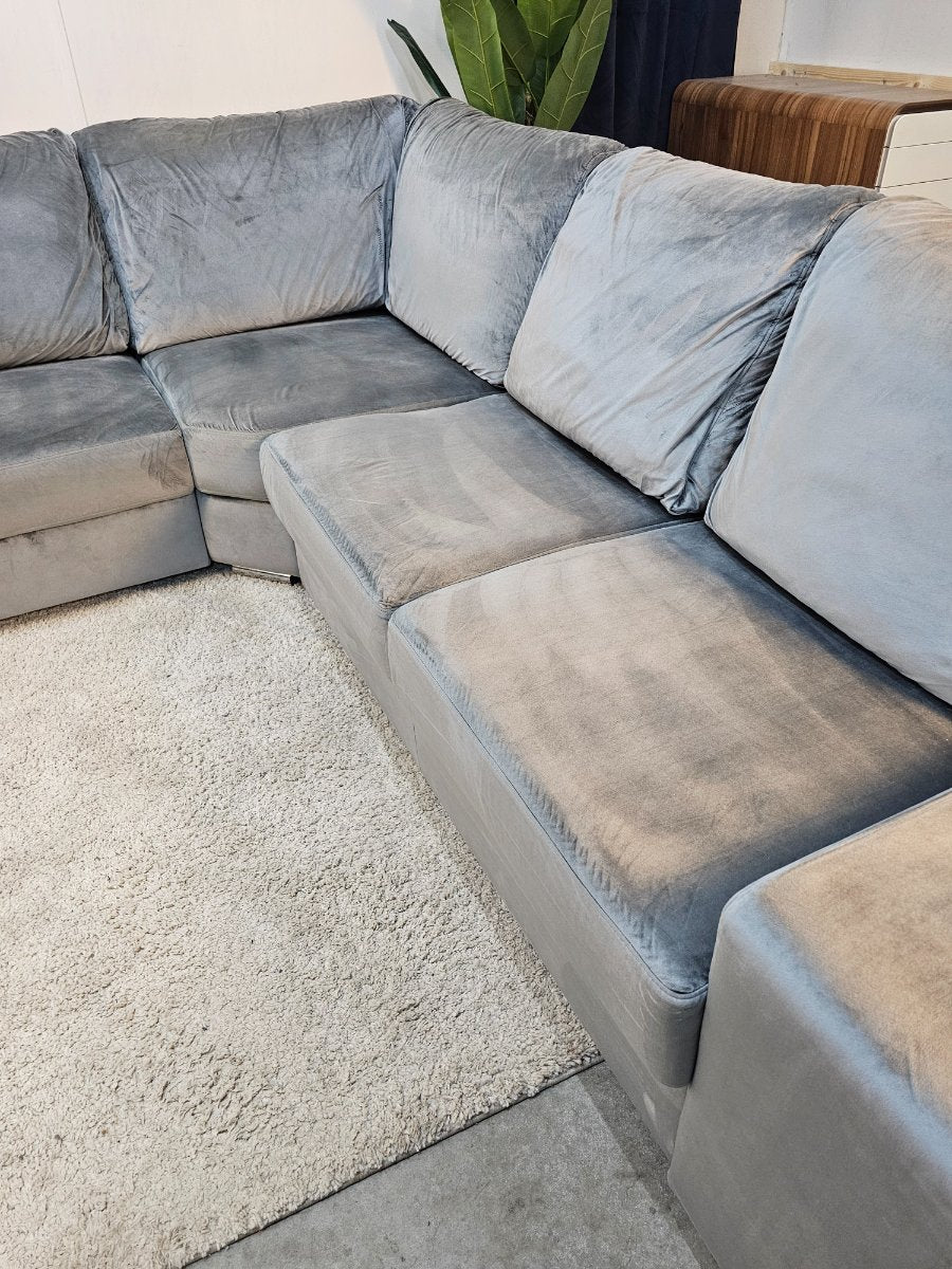 Hoekbank Zilver Velvet | Ruim en Elegant - Gereinigd