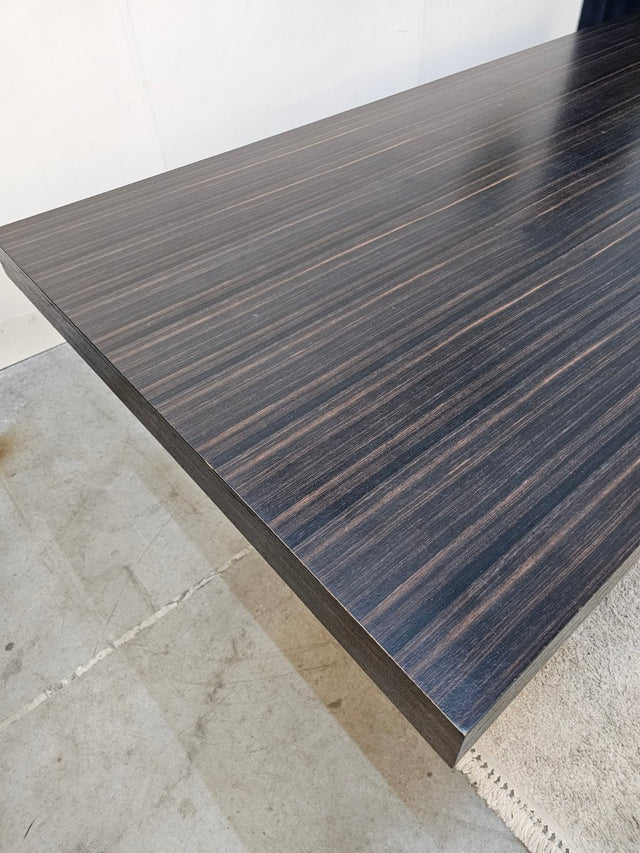 Royale Eettafel Eric Kuster Donkerbruin + Gratis Stoelen