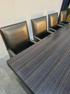 Royale Eettafel Eric Kuster Donkerbruin + Gratis Stoelen