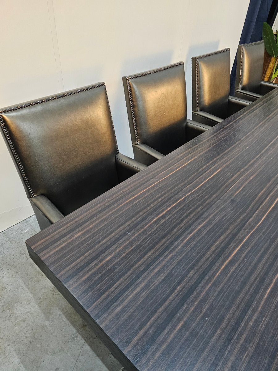 Royale Eettafel Eric Kuster Donkerbruin + Gratis Stoelen