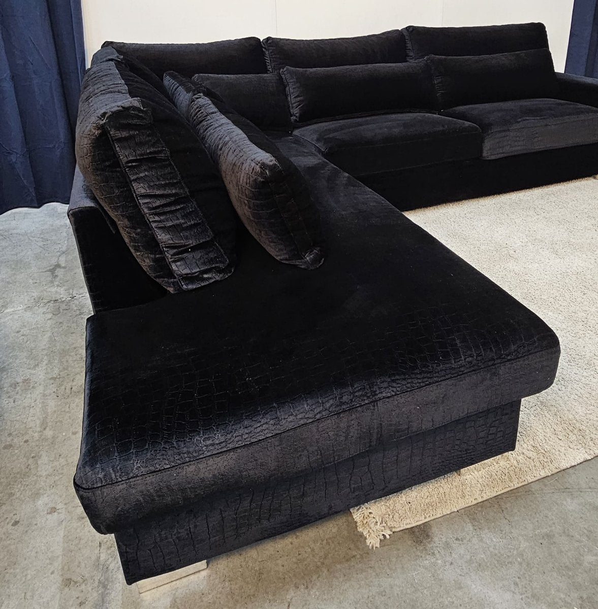 Hoekbank Zwart Croco Velvet - Professioneel Gereinigd